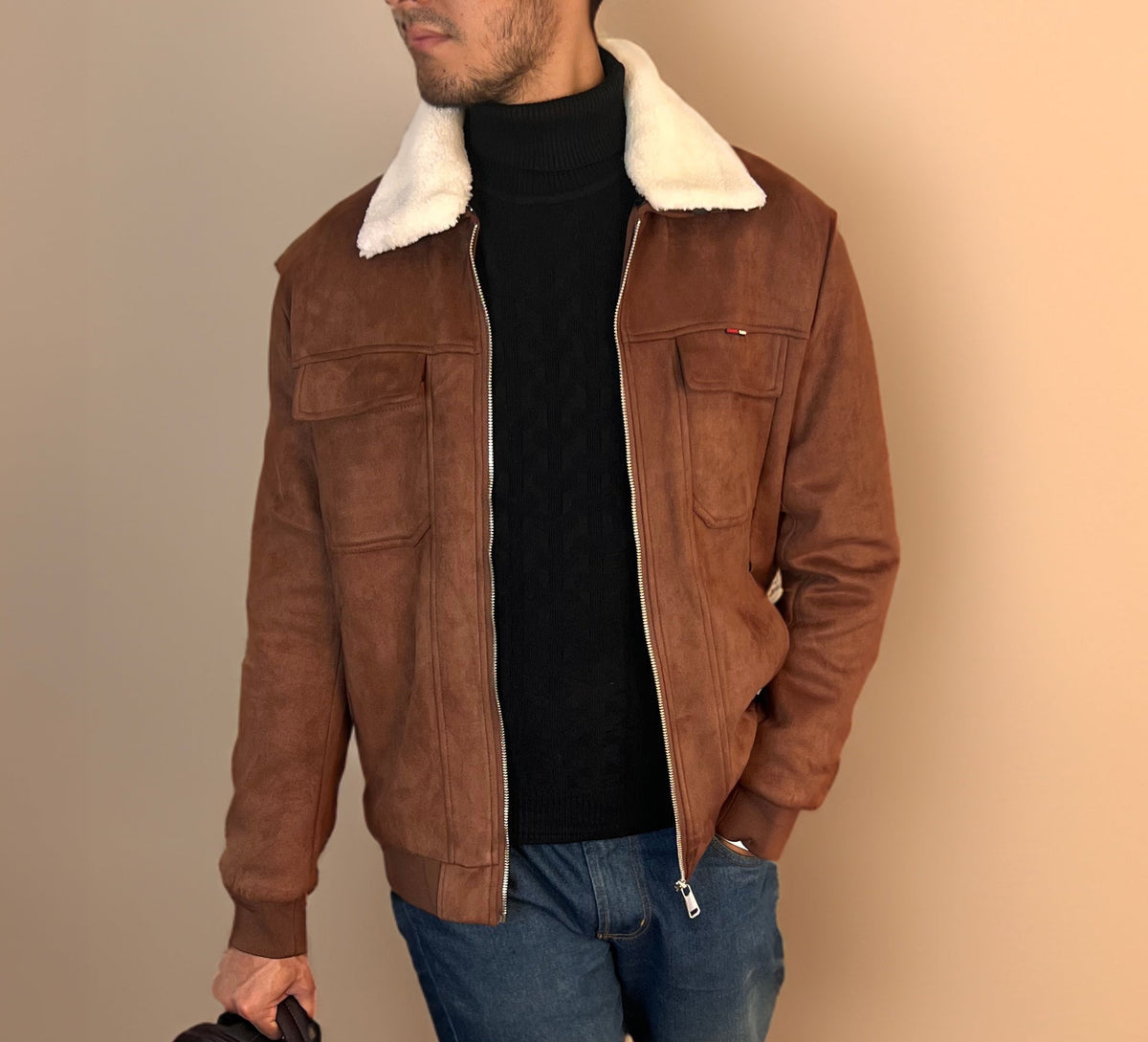 Chaqueta café para hombre